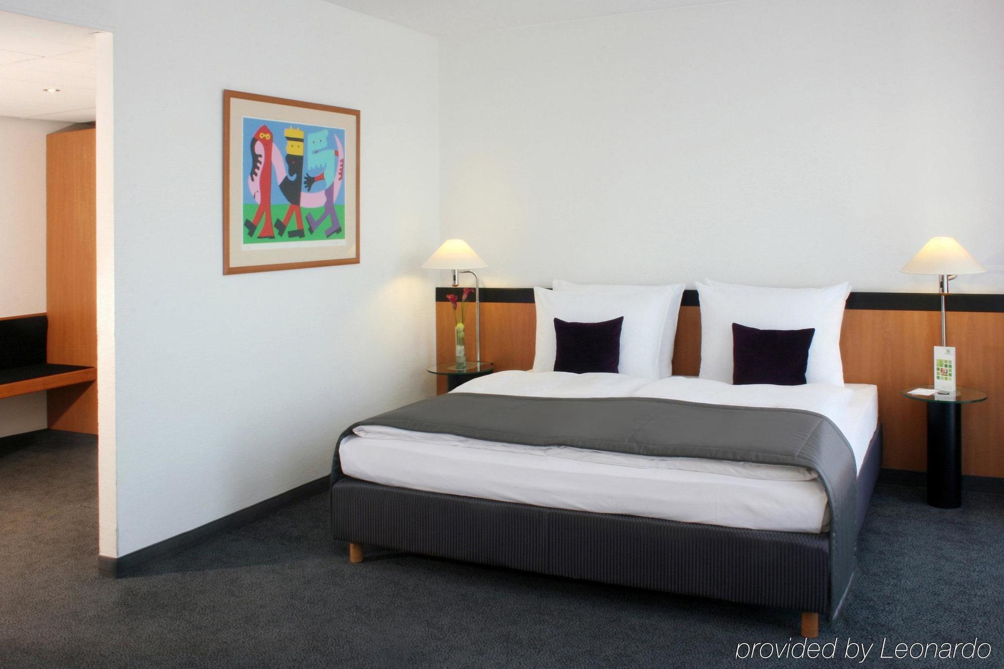 Holiday Inn Berlin City Center East Prenzlauer Berg By Ihg Luaran gambar