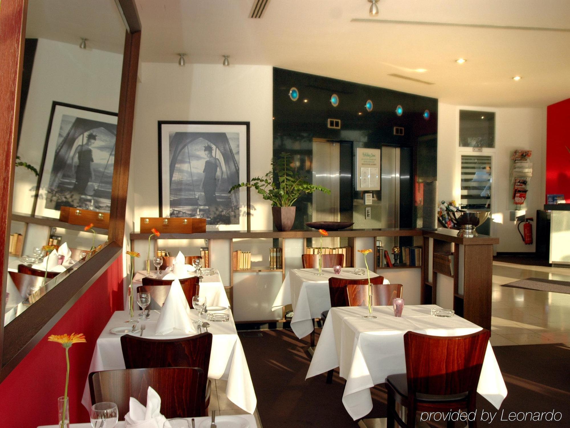 Holiday Inn Berlin City Center East Prenzlauer Berg By Ihg Restoran gambar